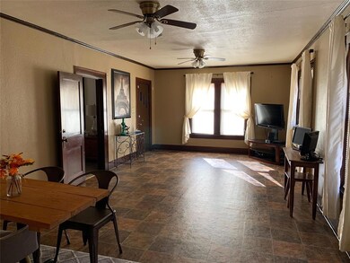 1300 N Preston St, Ennis, TX 75119 - photo 2