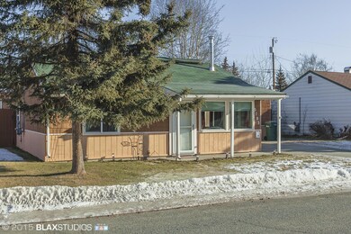 5703 Ladd Lane.jpg