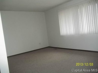 333 Westport Rd, Galesburg, IL 61401 - photo 3