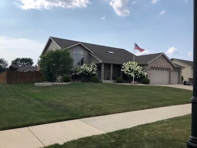 9032 Drake Dr, Saint John, IN 46373 - photo 2