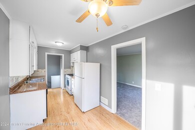 544 N Dexter Dr, Lansing, MI 48910 - photo 7