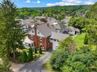 2101 Jefferson St, Bluefield, WV 24701 - photo 4