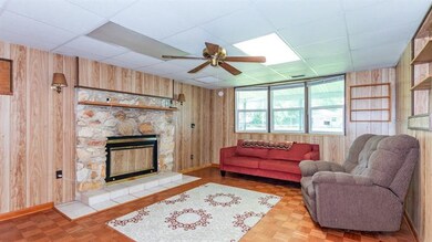 8438 Radio Ln, Tampa, FL 33619 - photo 3