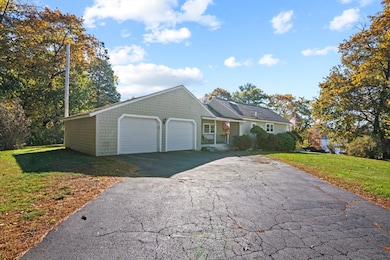 8 Mockingbird Hill Rd, Amesbury, MA 01913 - photo 2