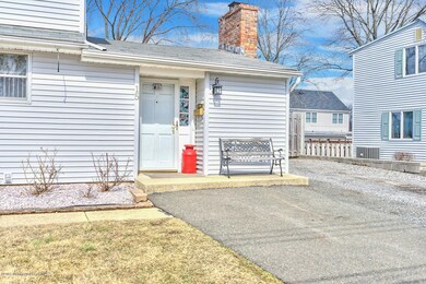 15 Winthrop Pl Hazlet NJ 07730-large-004