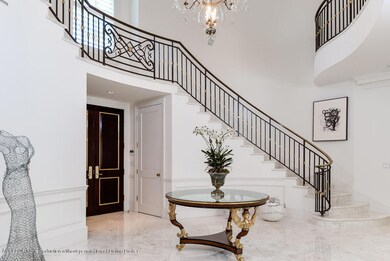 Grand Staircase MLS