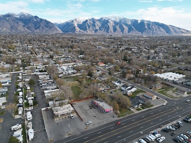 8475 S State St, Sandy, UT 84070 - photo 7
