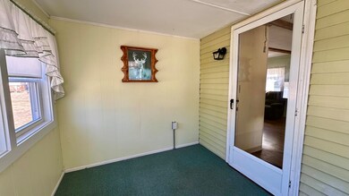 10 Deer Hill Ave - Mudroom