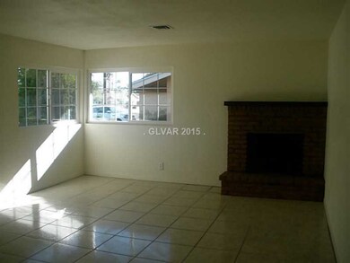 Property Photo. LIVING ROOM OR FAMILY ROOM WITH TI