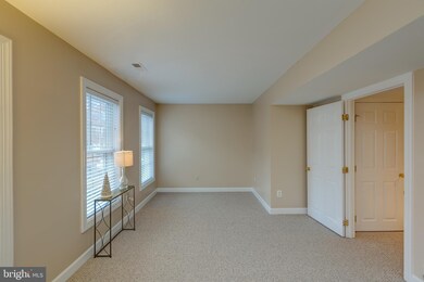 16507 Steerage Cir, Woodbridge, VA 22191 - photo 7
