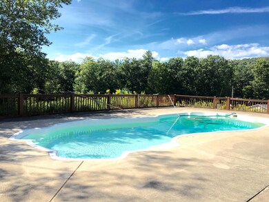 981 Swamp Rd, Hunlock Creek, PA 18621 - photo 5