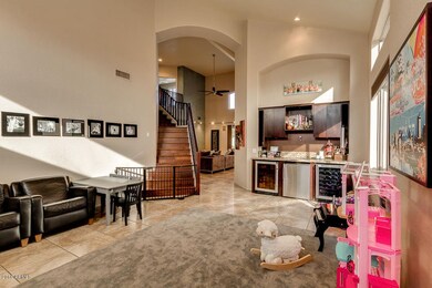 LIVING ROOM/BAR