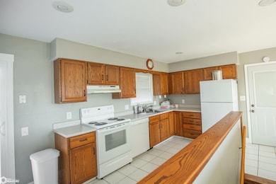 2317 E Spruce St, Algona, IA 50511 - photo 6