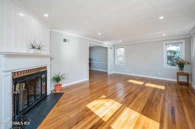 19 Bayside Terrace, Riverside, CT 06878 - photo 4