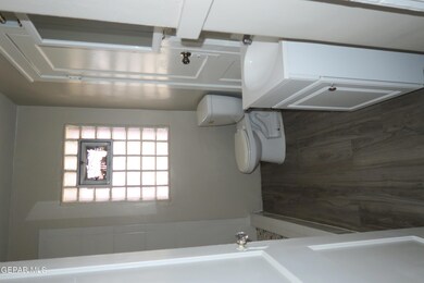 2505 San Marcial St unit B, El Paso, TX 79930 - photo 6