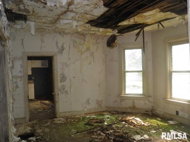 unlisted-address, Davenport, IA 52804 - photo 6