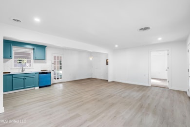 244 Beeman Dr, Biloxi, MS 39531 - photo 6