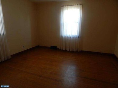 1342 Manatawny Dr, Pottstown, PA 19464 - photo 6