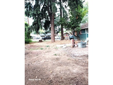 10206 N Tyler Ave, Portland, OR 97203 - photo 4