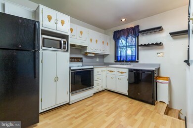 2213 Saint James Dr, Wilmington, DE 19808 - photo 7