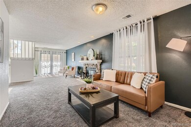 15593 E Wyoming Dr unit D, Aurora, CO 80017 - photo 3