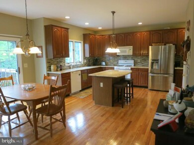 11 Marshall Ct, Plainsboro, NJ 08536 - photo 5