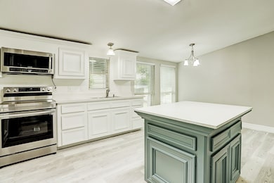 5837 Jerrycrest Dr, Pearland, TX 77584 - photo 7