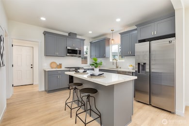 8416 Duncan Ave S, Seattle, WA 98118 - photo 5