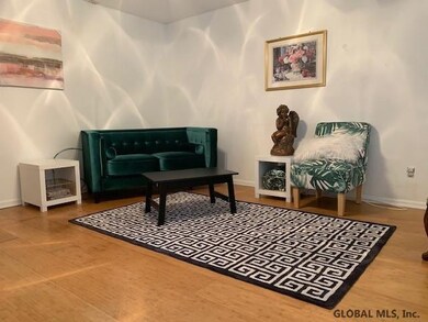 261 Myrtle Ave, Albany, NY 12208 - photo 3