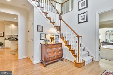 16517 Harbour Town Dr, Silver Spring, MD 20905 - photo 2