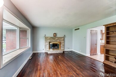 1715 Eastview Dr, Findlay, OH 45840 - photo 2