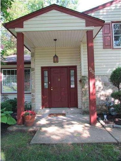 1205 Duncan Dr, Dresher, PA 19025 - photo 2