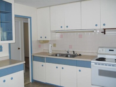 1102 E Van Buren St, Nappanee, IN 46550 - photo 4