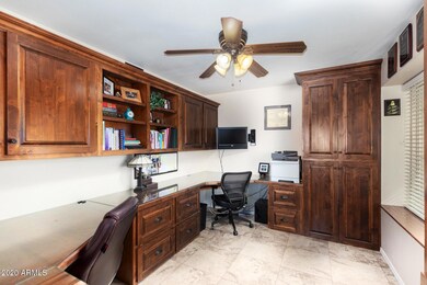 Built in Officre Cabinets