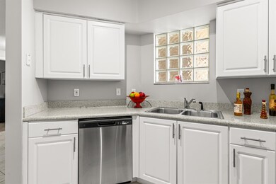 1951 Brandywine Rd unit 59-303, West Palm Beach, FL 33409 - photo 4