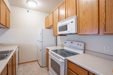 907 7th Ave SE unit 1, Altoona, IA 50009 - photo 6