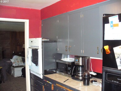 2065 E 17th Ave, Eugene, OR 97403 - photo 7