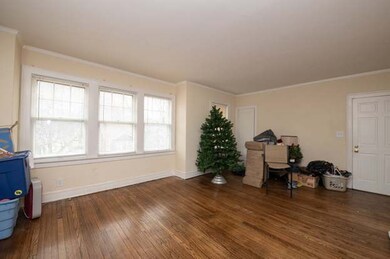 328 Hull Ct, Waukegan, IL 60085 - photo 5