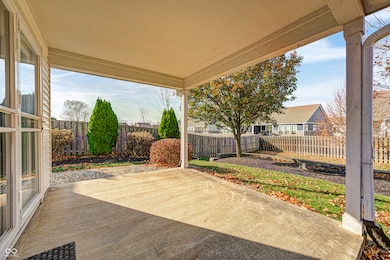 1834 Wynnewood Ln, Avon, IN 46123 - photo 2