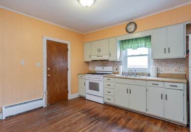 88 Howe St, Fall River, MA 02724 - photo 6