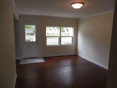 42 Austin Ave, Carpentersville, IL 60110 - photo 3