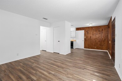 617 Hallvale Dr, Fort Worth, TX 76108 - photo 7