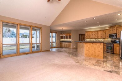 Yew Ln SW 3733 (7 of 38)