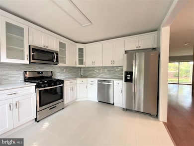 16 Dorset Ct, Princeton, NJ 08540 - photo 5