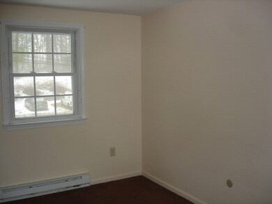 10 Spaulding St unit a, Townsend, MA 01469 - photo 4