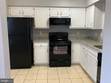 15796 Widewater Dr, Dumfries, VA 22025 - photo 3