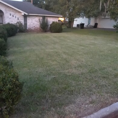 3518 Garapan St, Houston, TX 77091 - photo 2