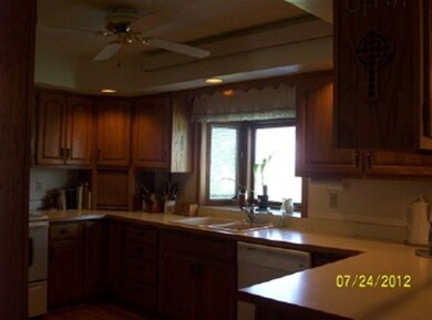 2811 Reigan Rd, North Platte, NE 69101 - photo 5