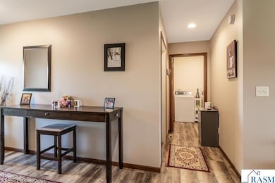 504 W Bert St, Lake Crystal, MN 56055 - photo 4