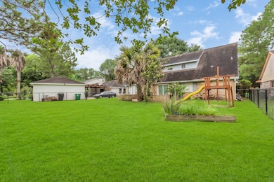 6014 Lawn Ln, Houston, TX 77088 - photo 5